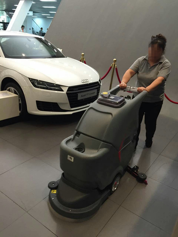 大理石地面用洗地機(jī)效果會更好
