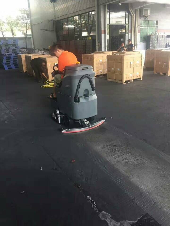 駕駛式全自動洗地機，保潔行業的神器！